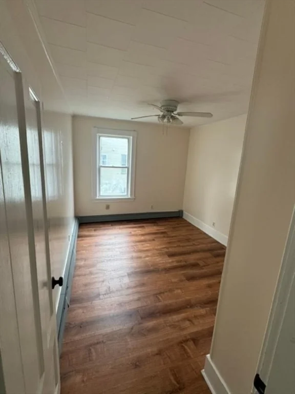 242 Pine St, Gardner