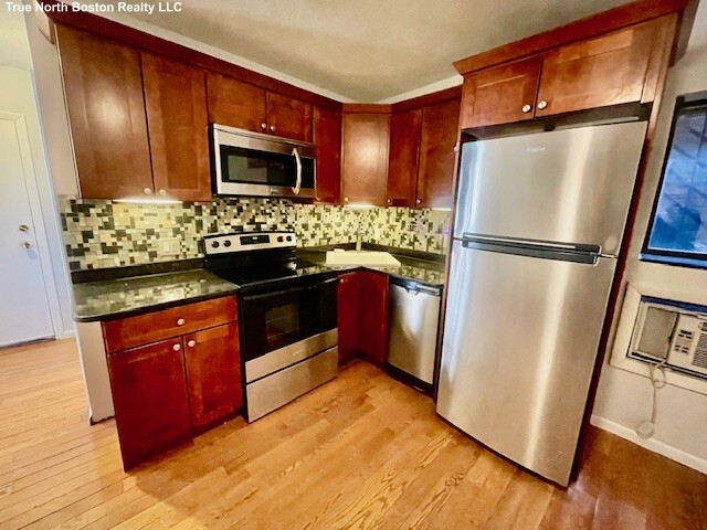 59 Salem St, North End