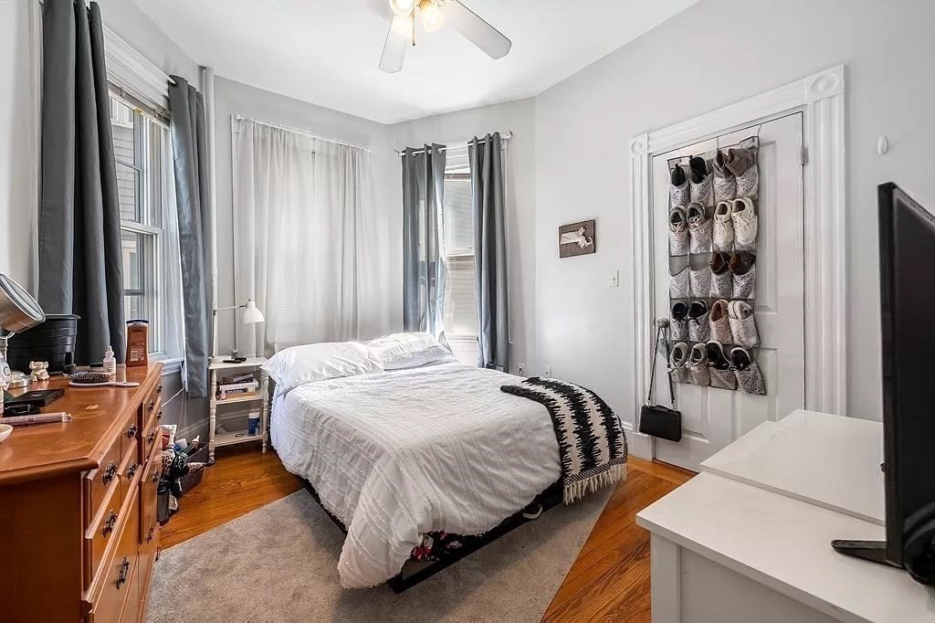 866 East 5th, South Boston