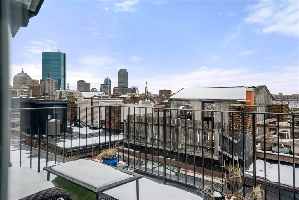 1 Goodwin Pl, Beacon Hill