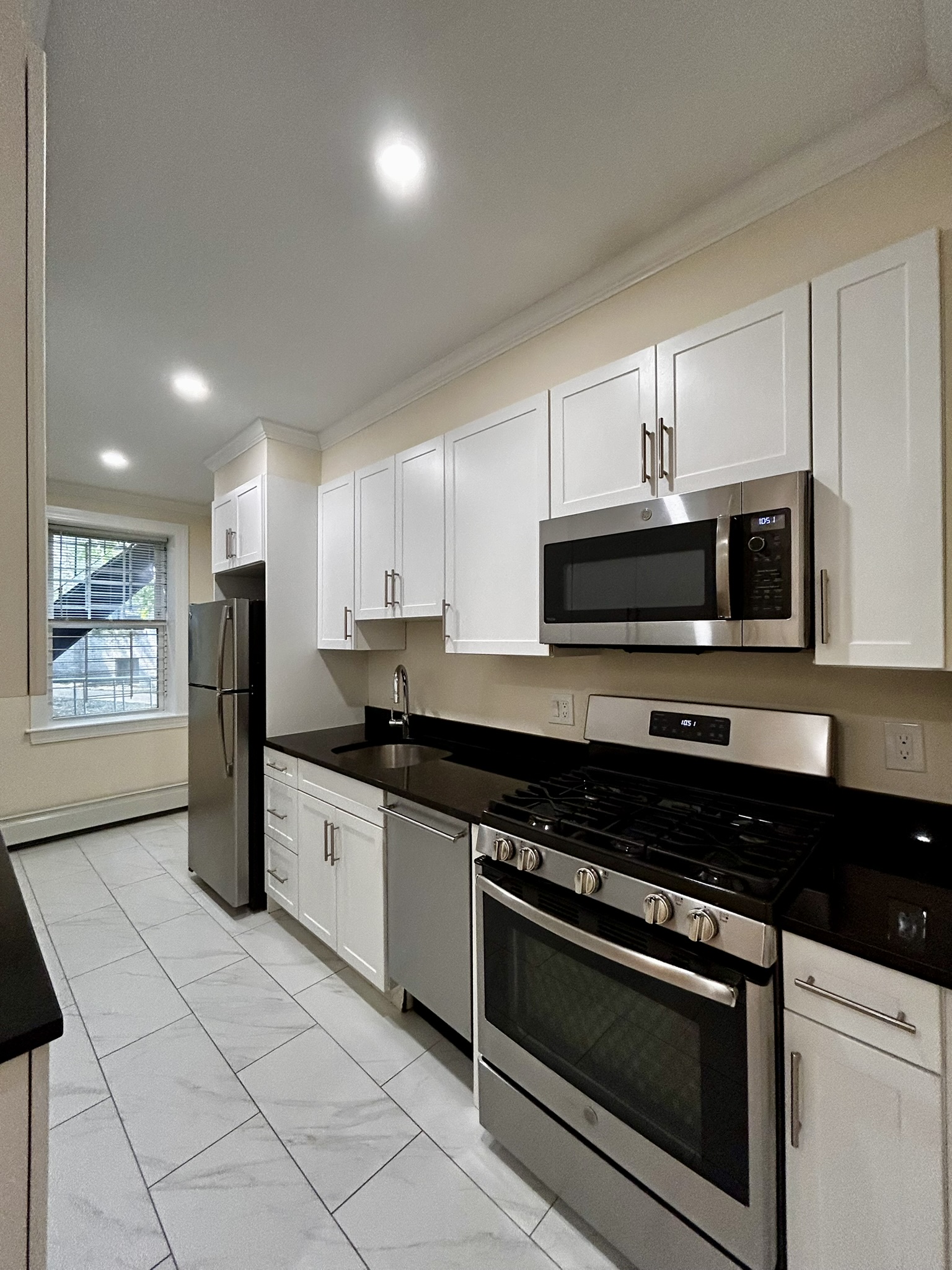 100 Kilsyth Rd, Brighton