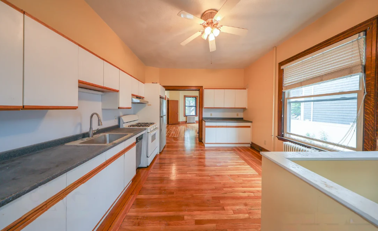 22 Grand View Ave, Prospect Hill