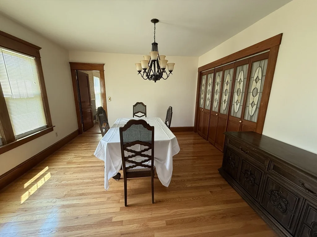 1859 Northampton St, Holyoke