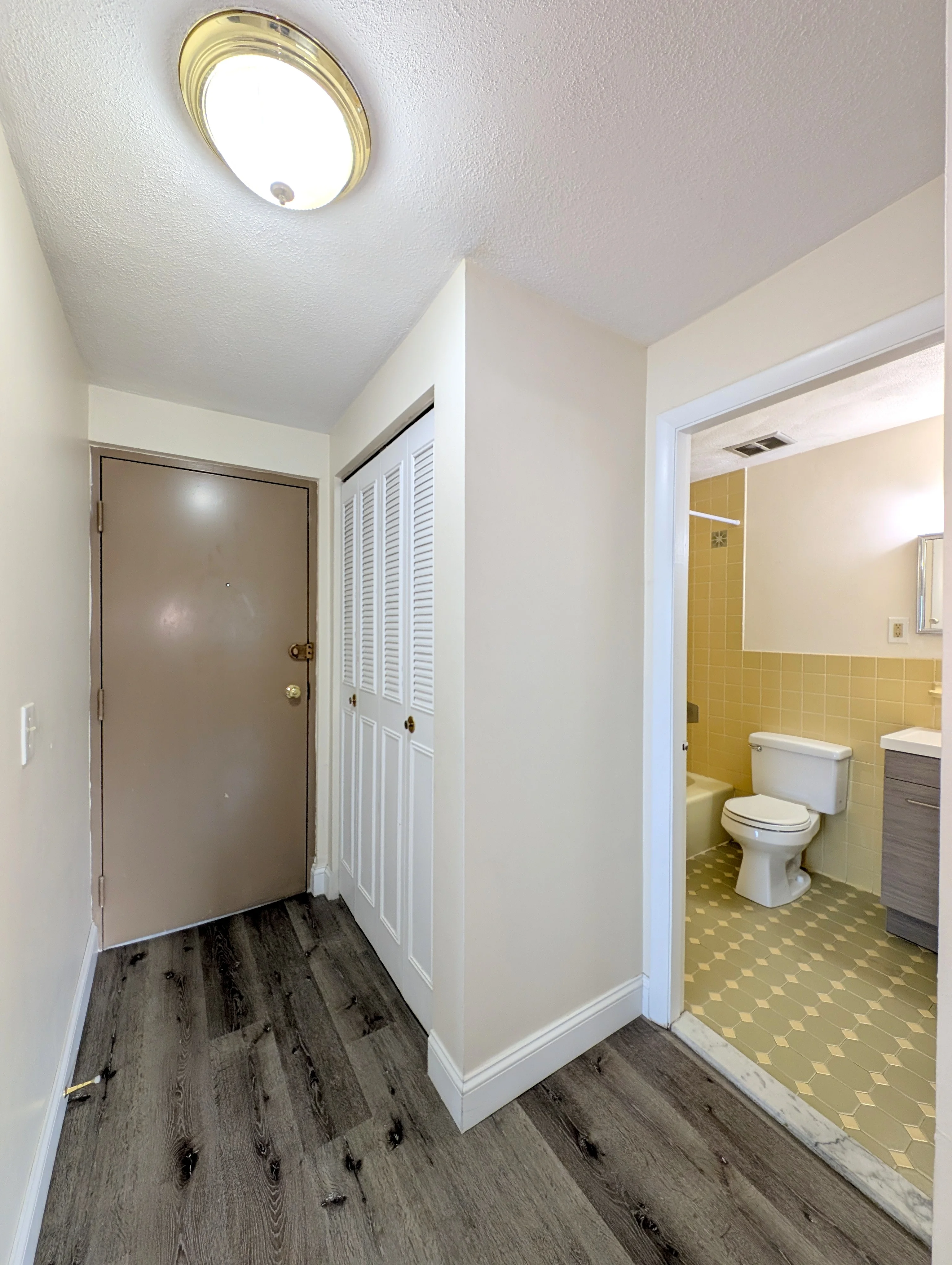 86 Newbury St, Teele Square