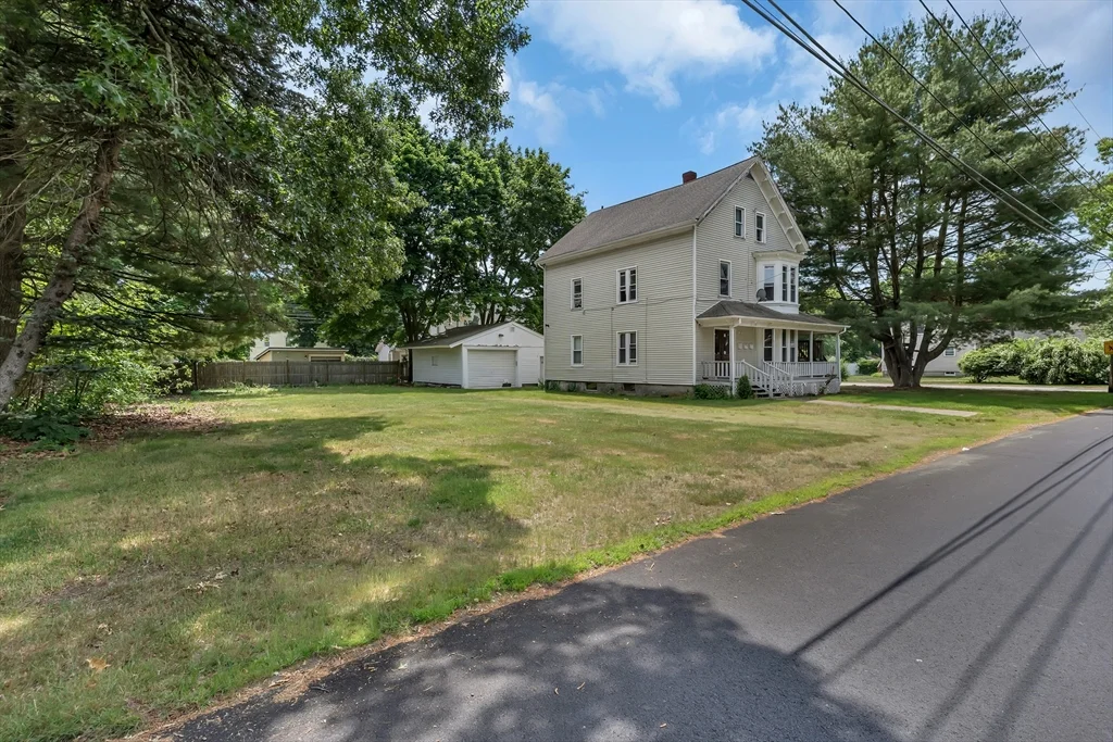 39 Hope St, Attleboro