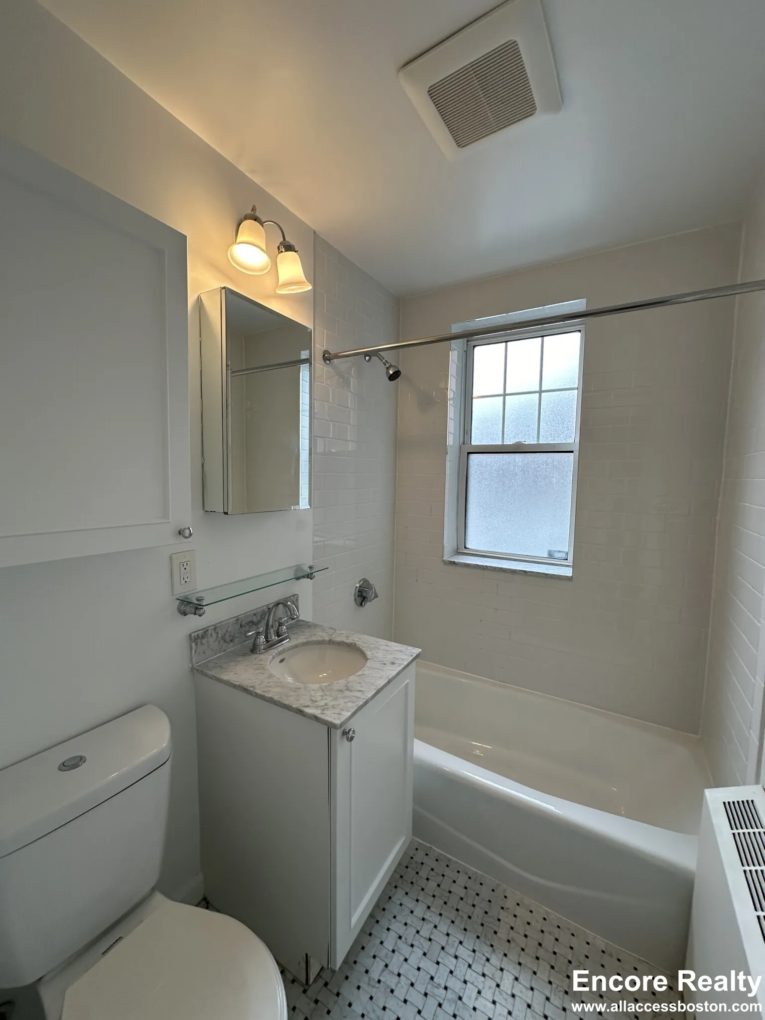 24 Chauncy St, Neighborhood Nine