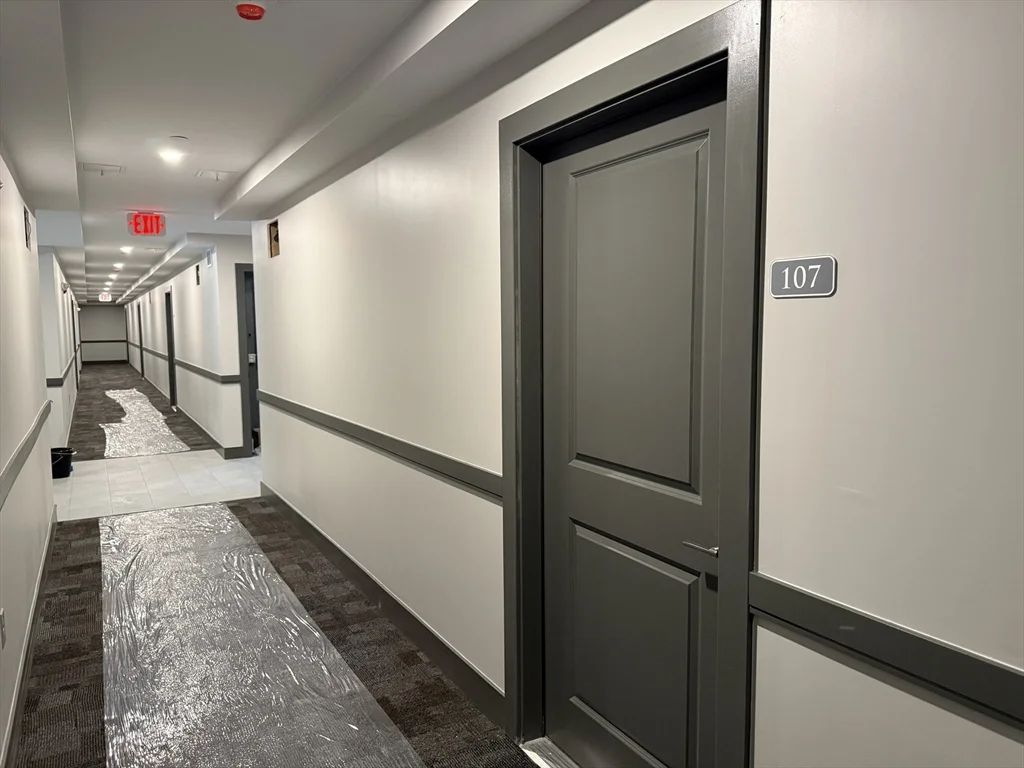 251 Sladen St, Dracut