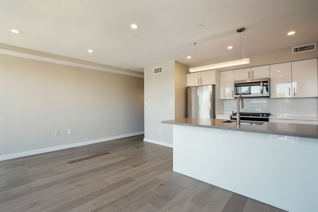 244 Hanover St, North End