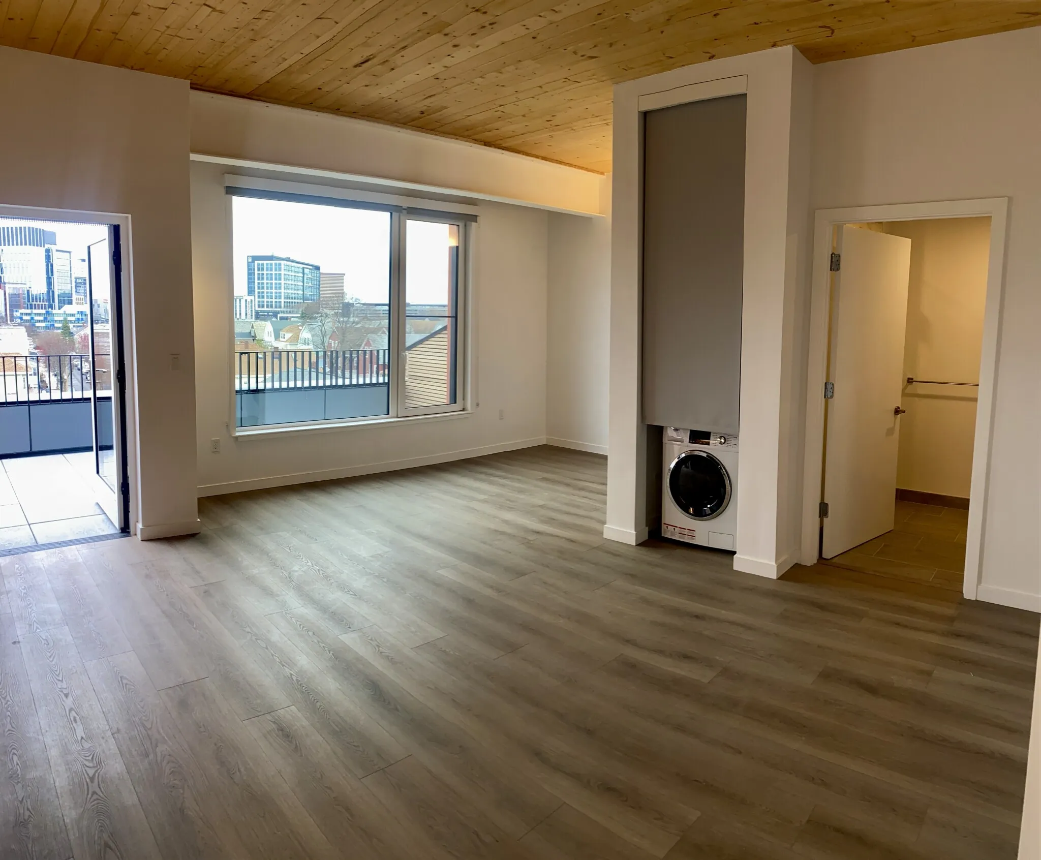 154 Broadway, East Somerville