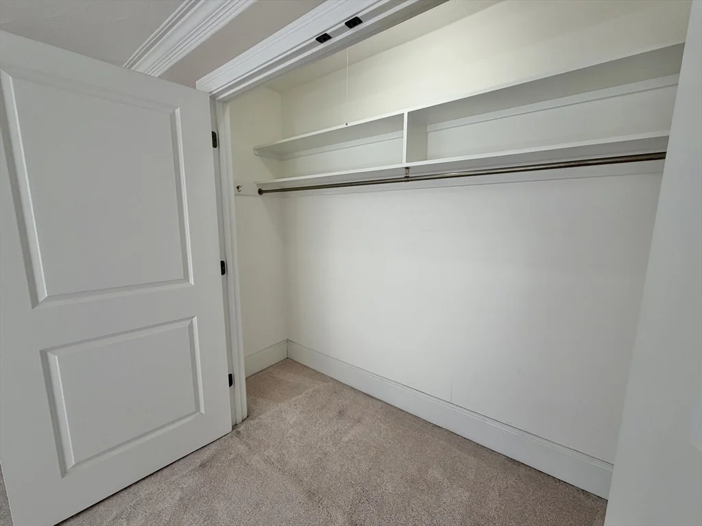 2 Hamond Pond Pkwa, Newton