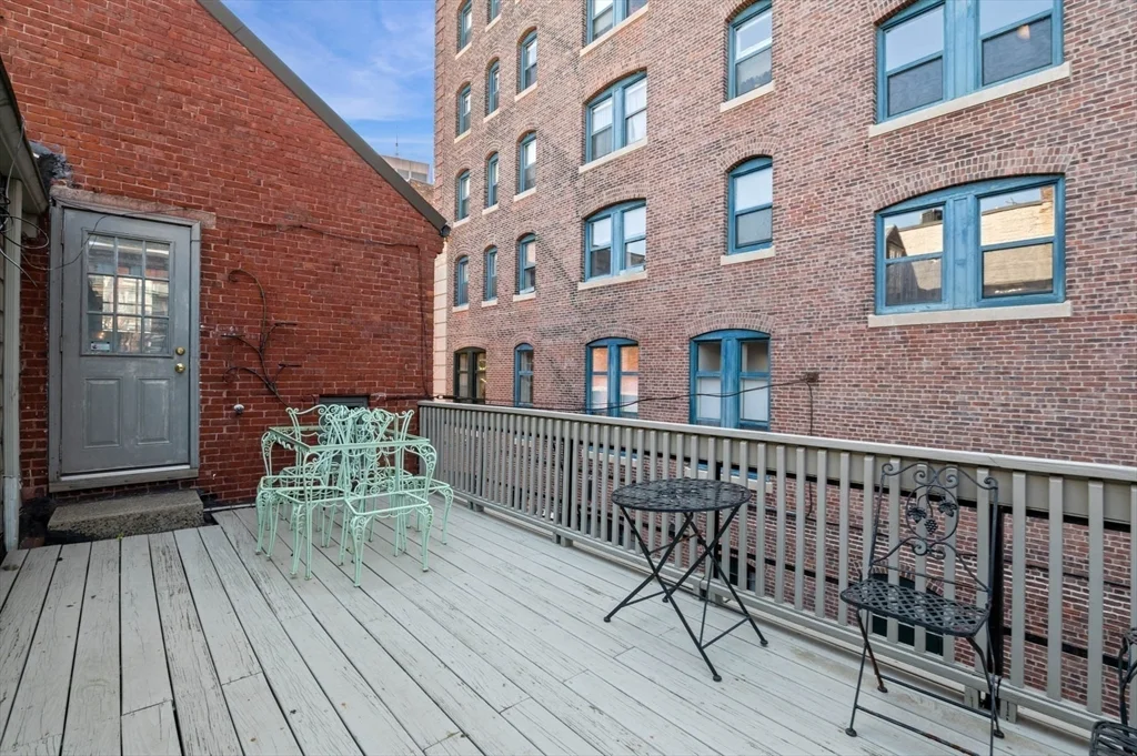 36 Joy St, Beacon Hill