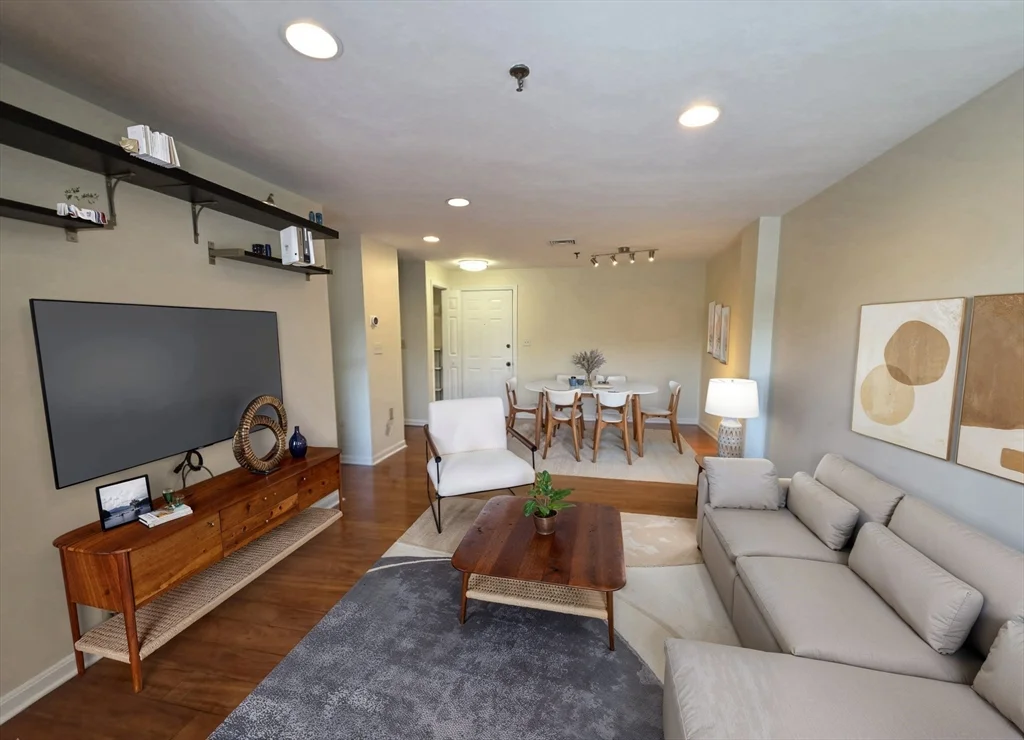 230 Willard St, Quincy