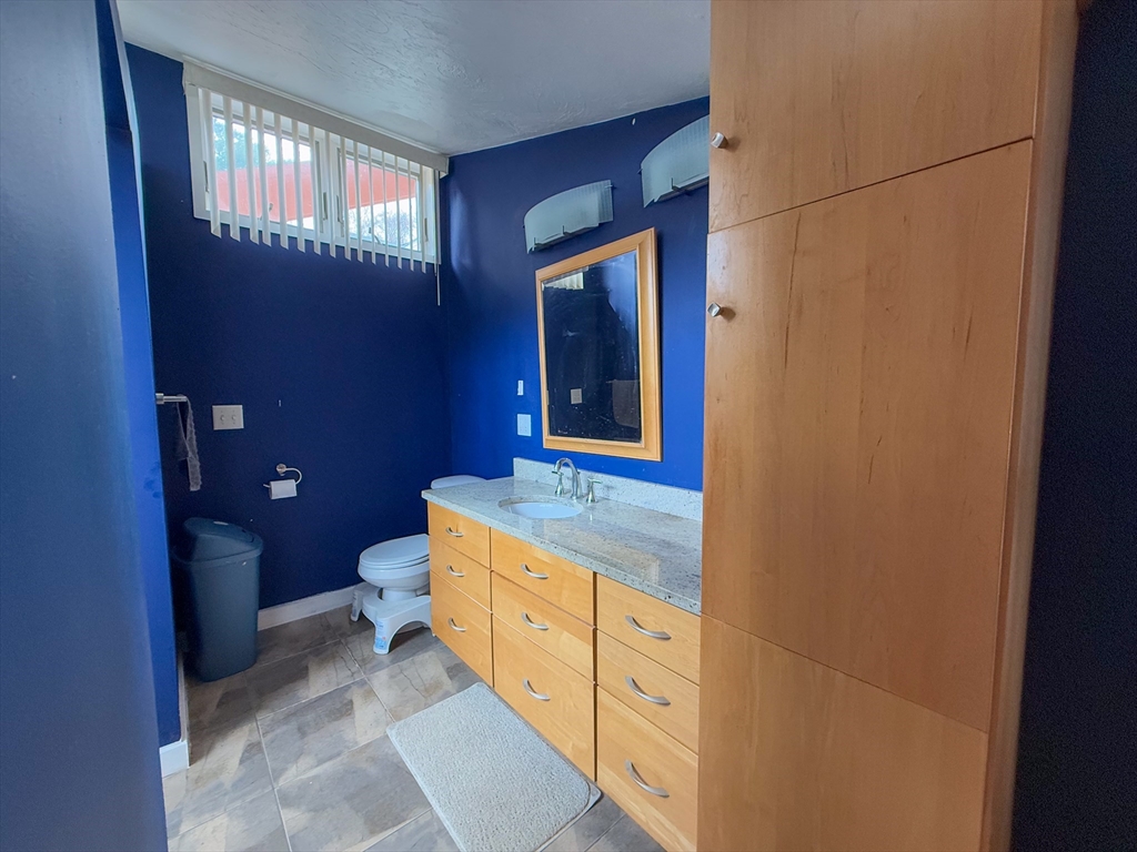 5 Avondale Ave, Billerica