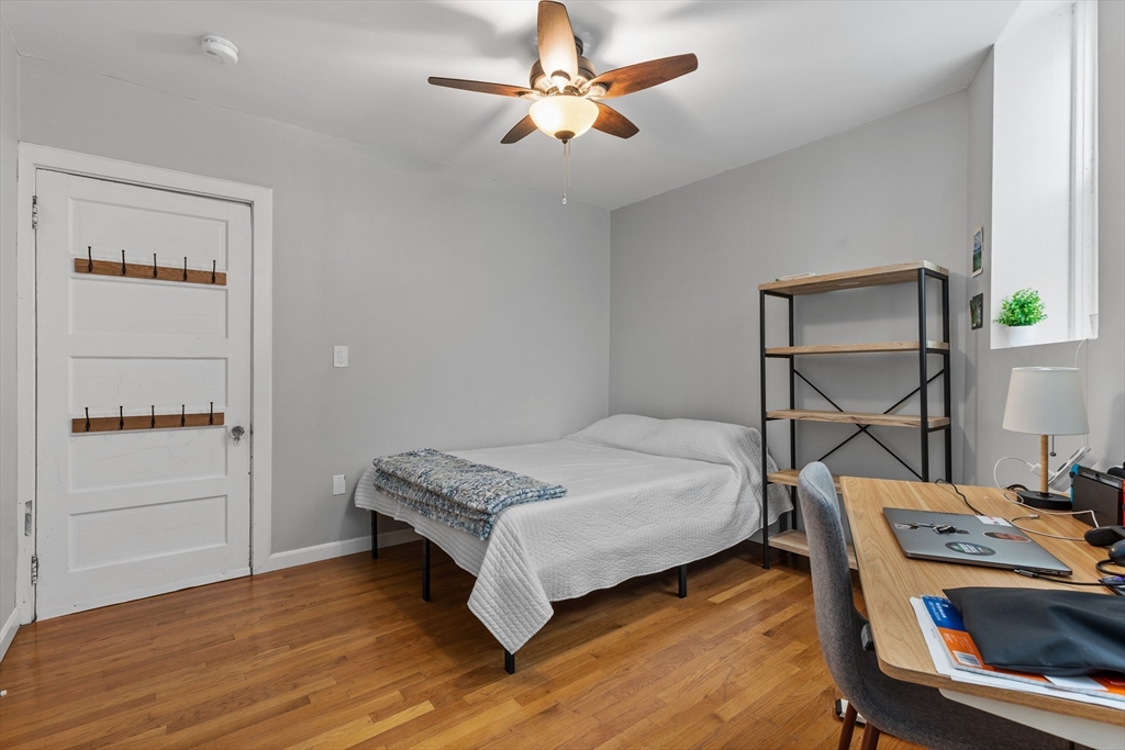 195 Saint Paul St, Brookline