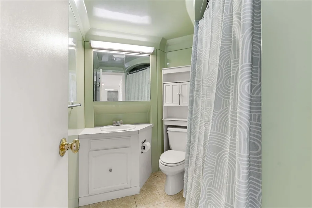 73 Broad Reach, Weymouth