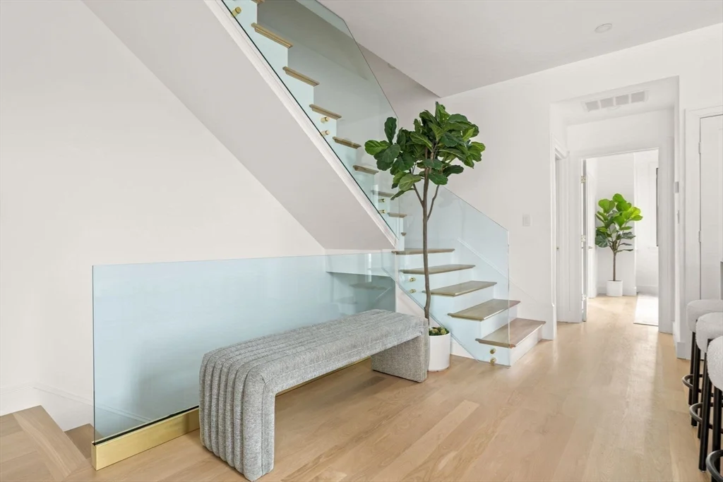 100 Bennington St, East Boston