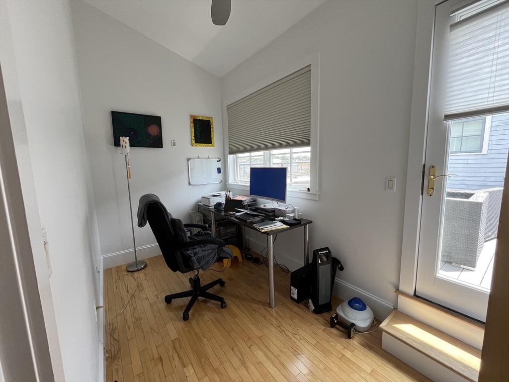 17 Ivaloo St, Ward Two