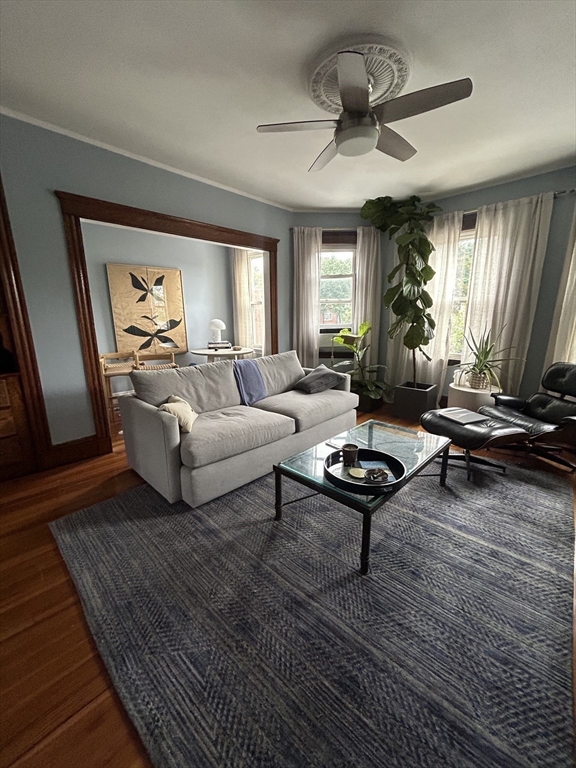 609 Centre St, Jamaica Plain