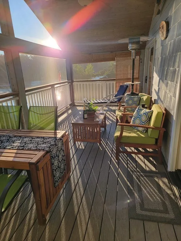 3 Pine Tree Dr, Holland