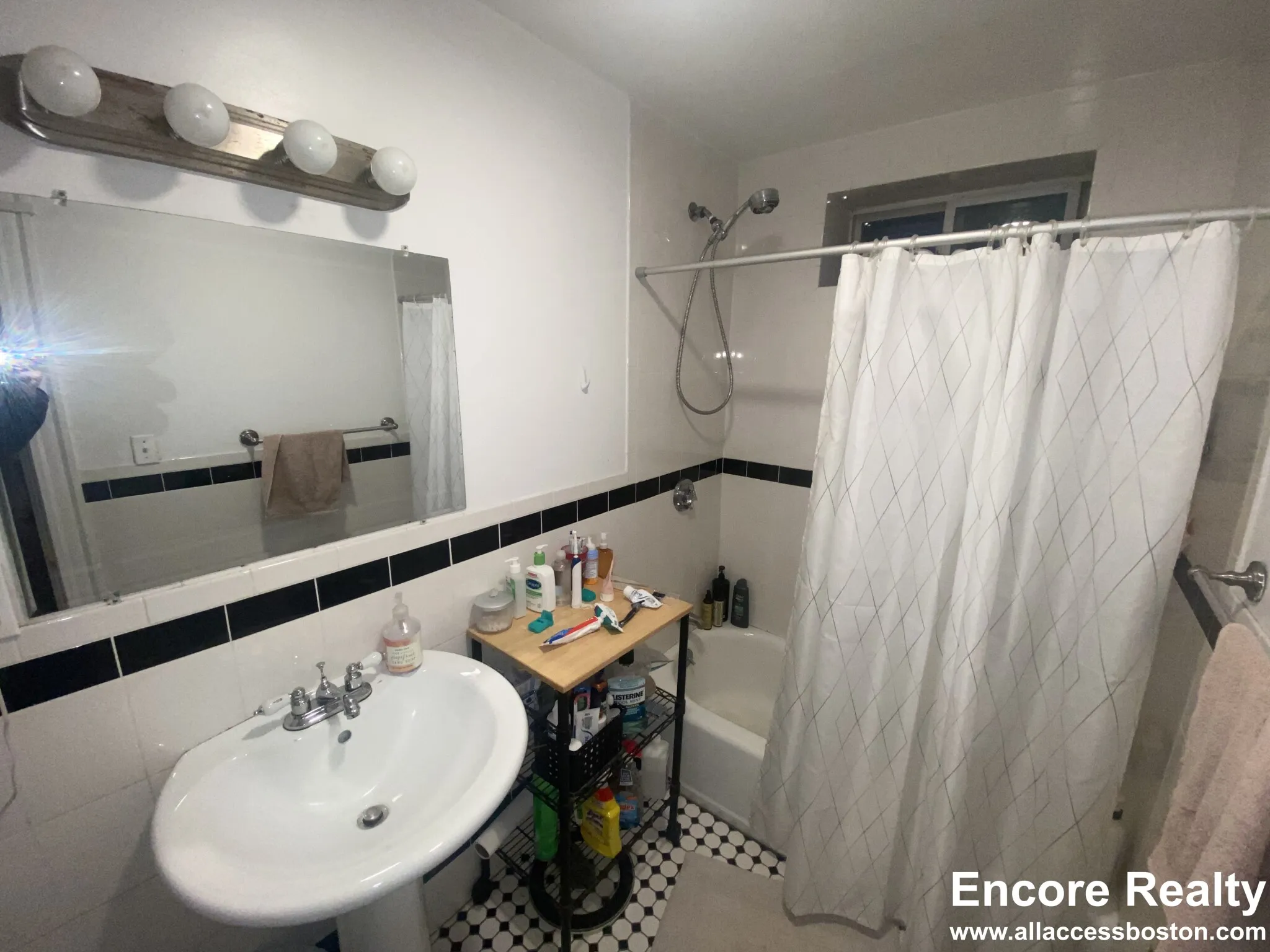 21 Saint Lukes Rd, Brighton