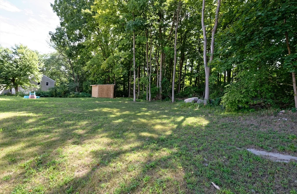 48 Westbrook Rd, Northborough