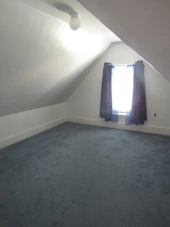 109 Walnut St, Malden