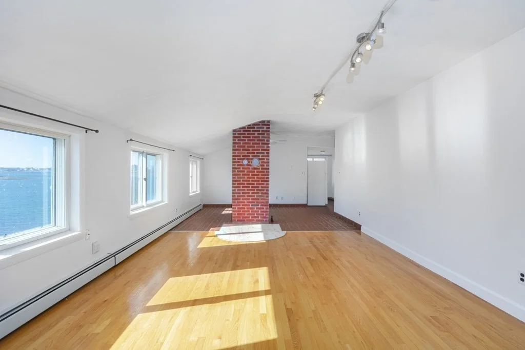 789 Shirley St, Winthrop