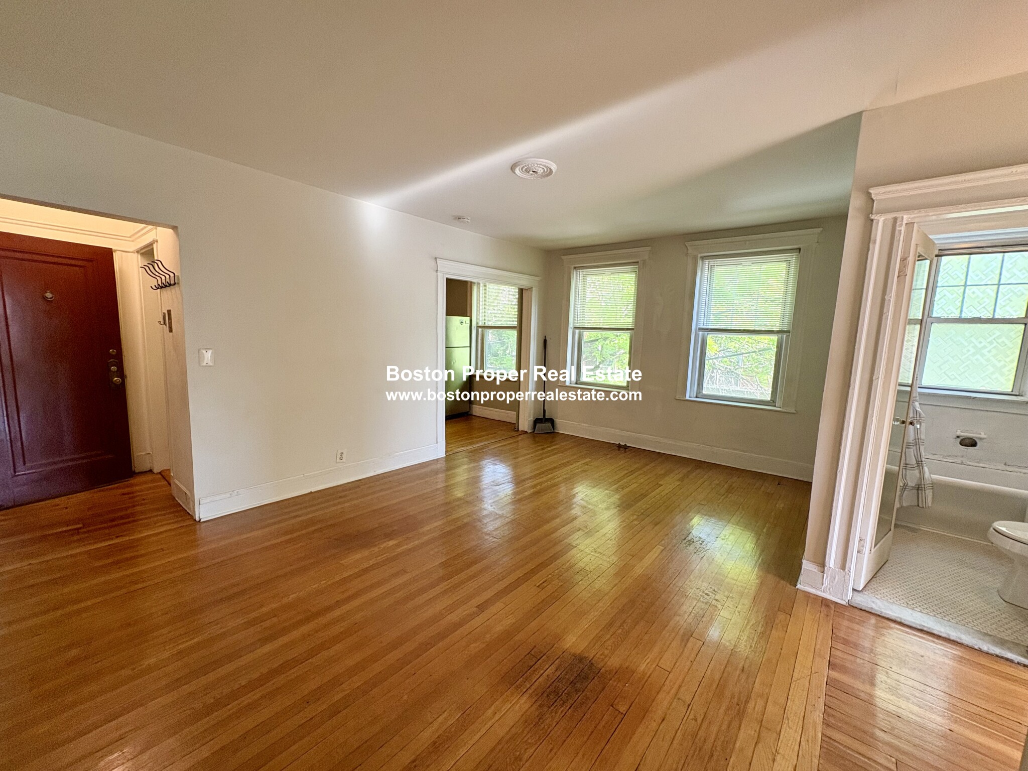 118 Riverway, Longwood