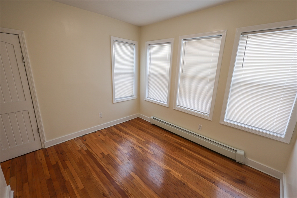 27 Fessenden St, Mattapan