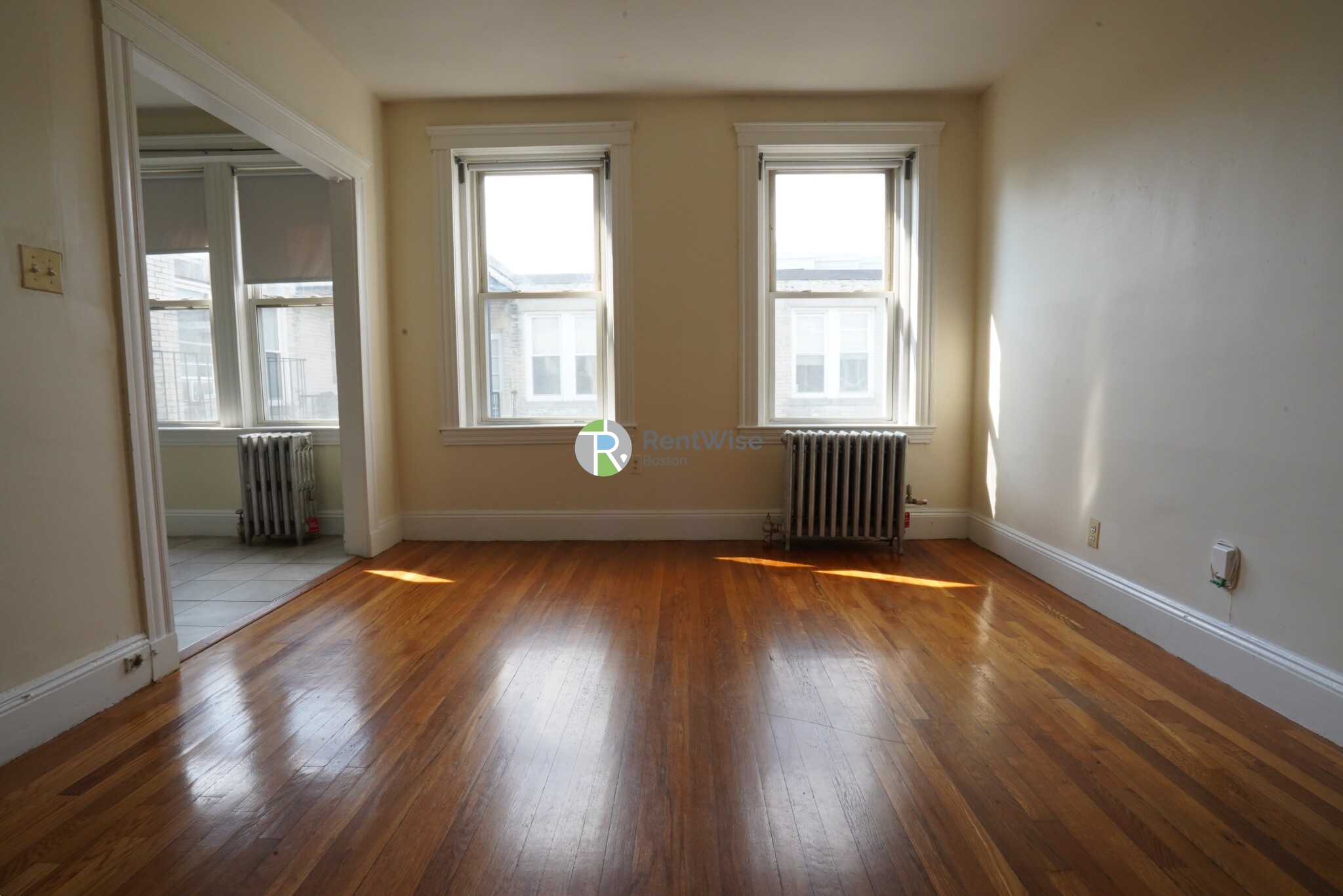 131 Washington St, Brighton