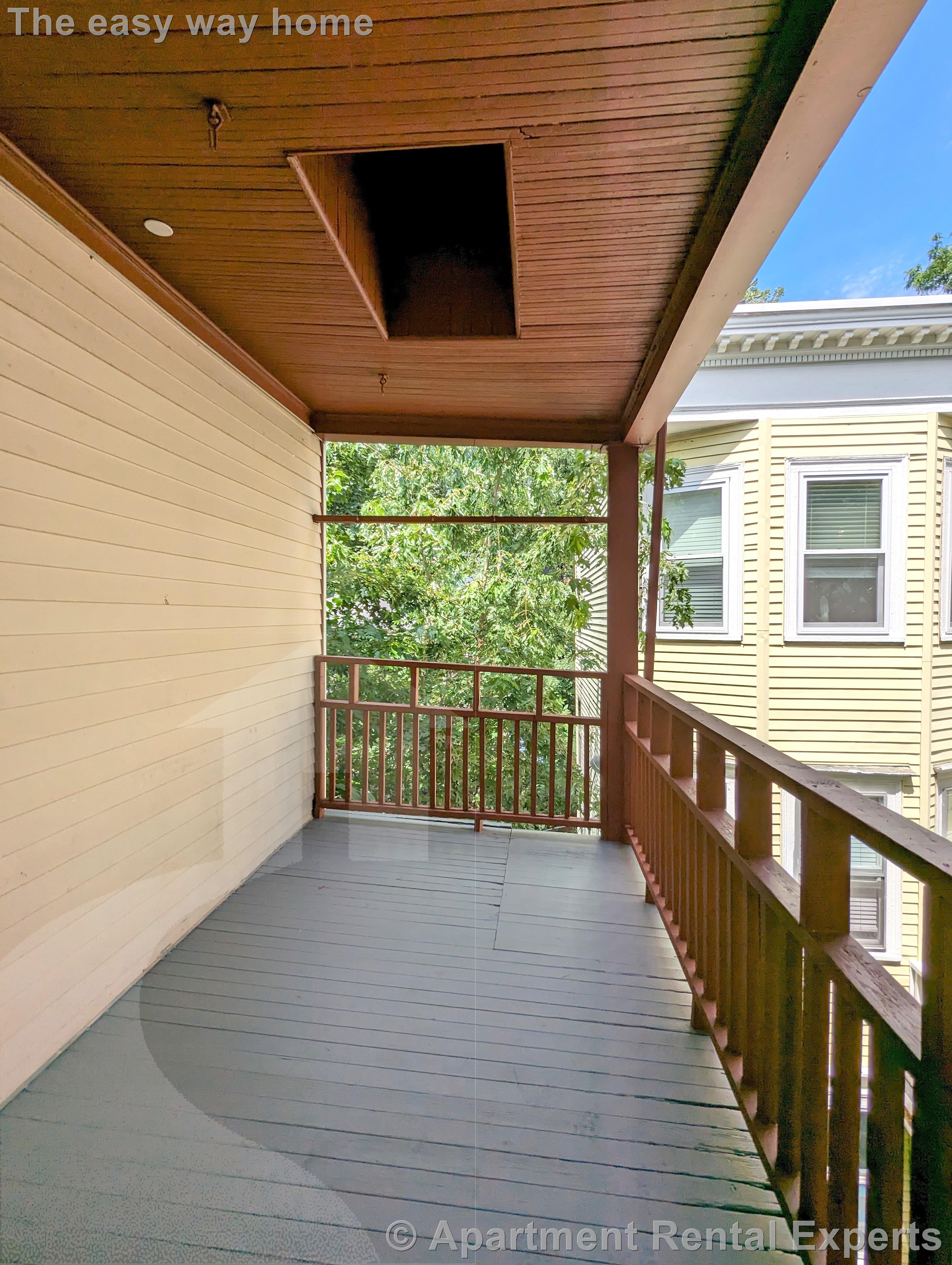 2 Sacramento Pl, Porter Square