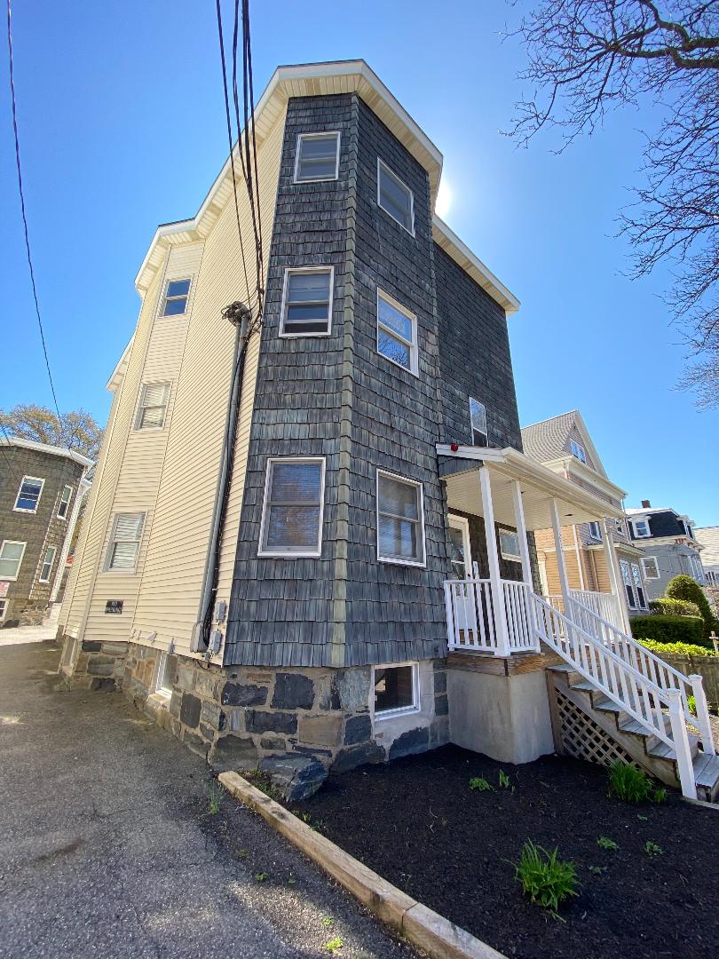 217 Holland St, Teele Square