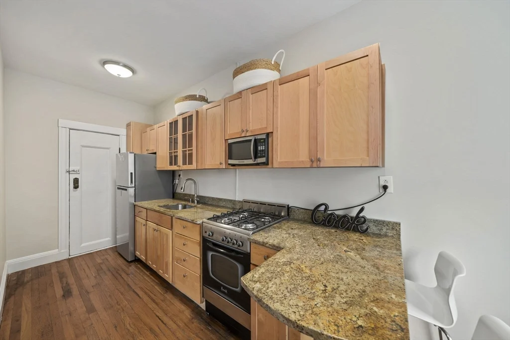 229 Kelton, Brighton