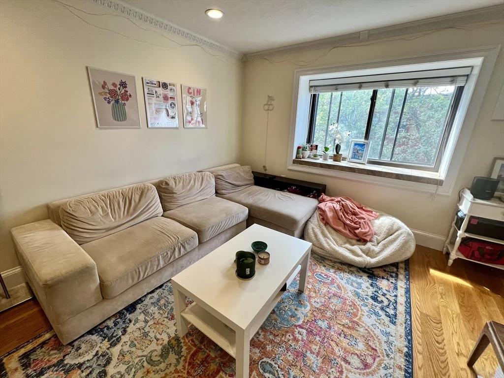 245 E St, South Boston