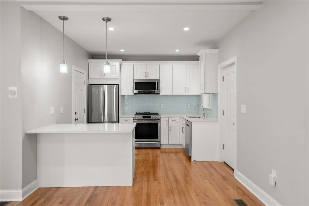 1 Orient Ave, Everett