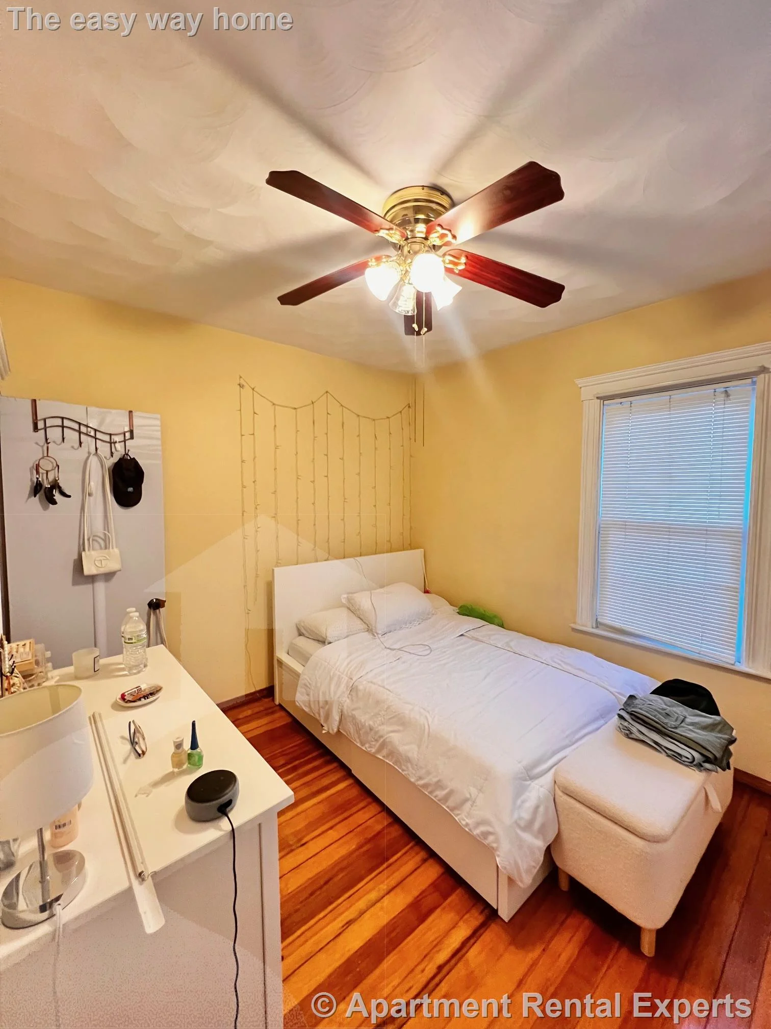 122 Willis Ave, Tufts