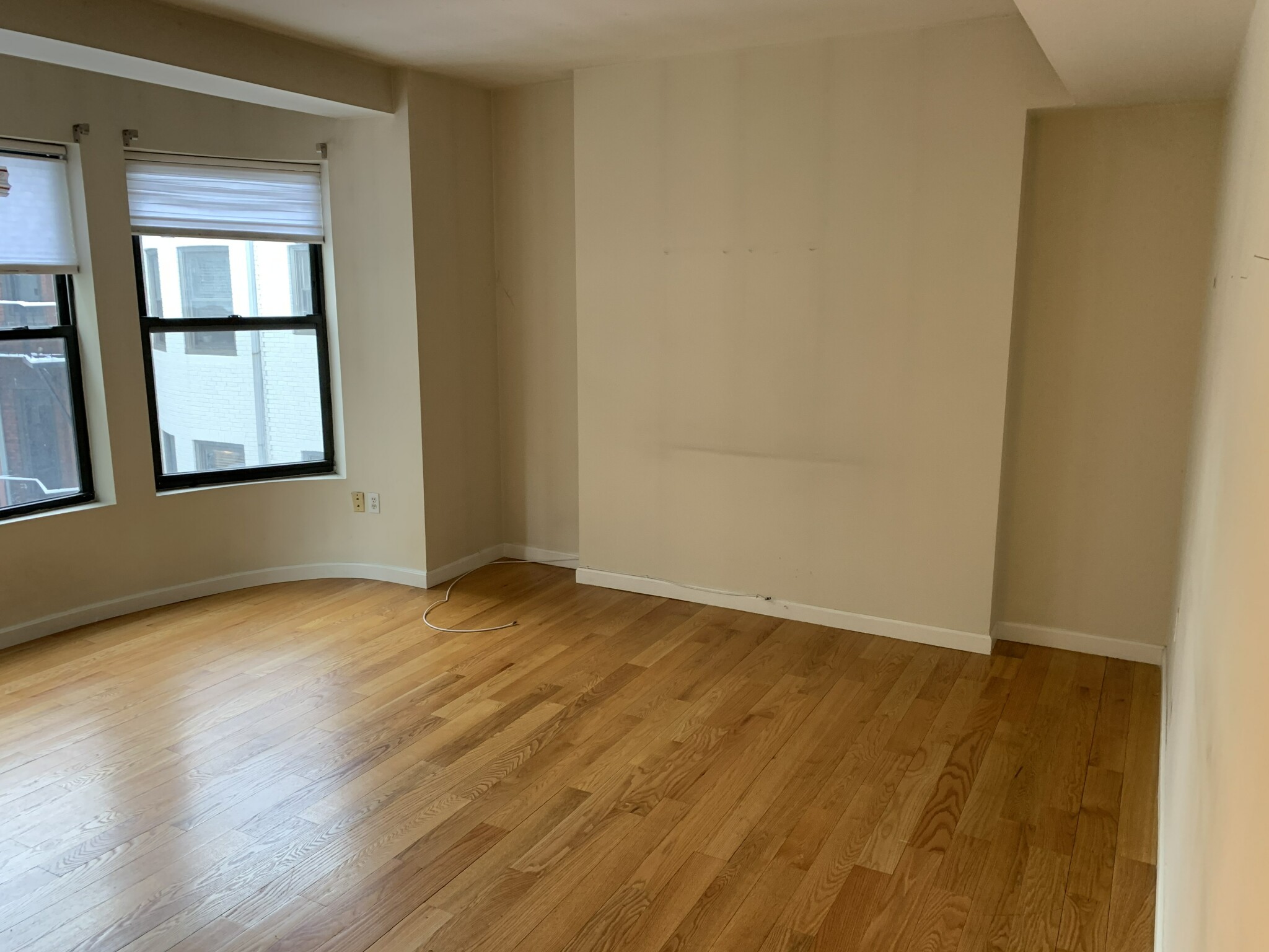 2 bed, 1 bath apartment for rent at 636 Beacon St Unit 301, Fenway — photo 6 of 13