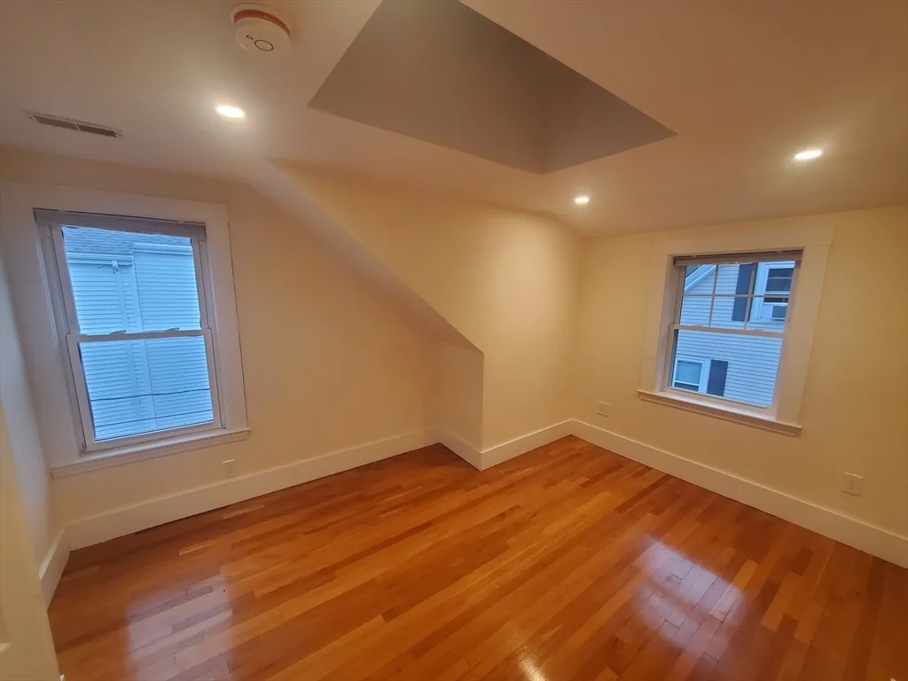 68 Nahant Ave, Dorchester