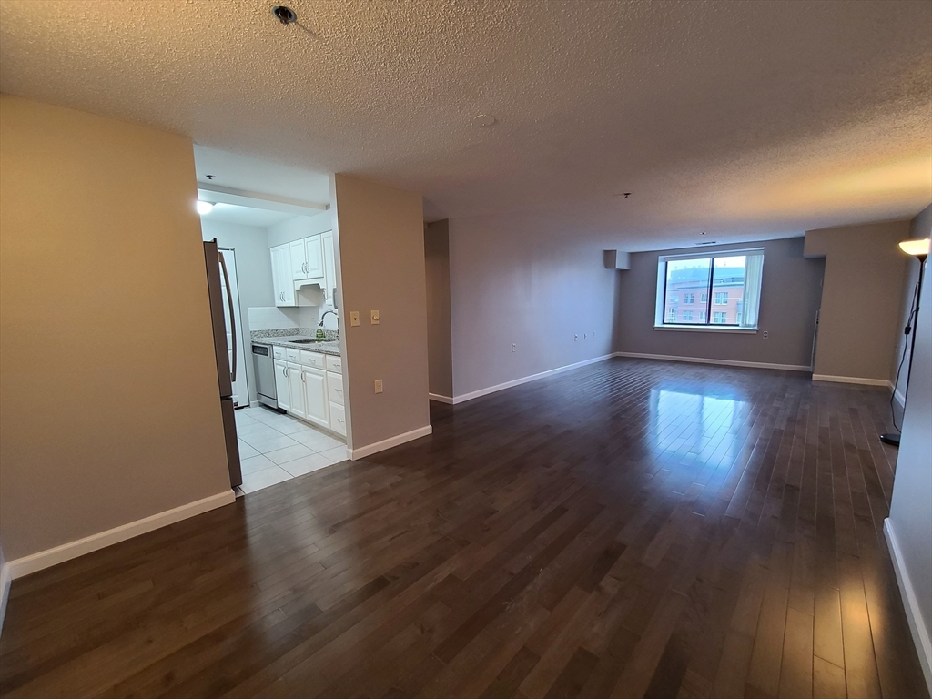 357 Commercial St, North End