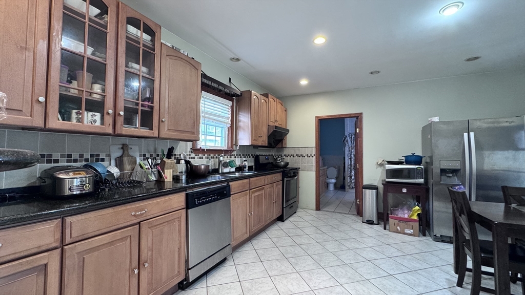 298 Langley Rd, Newton