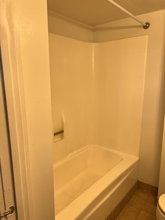 12 Stoneholm St, Fenway