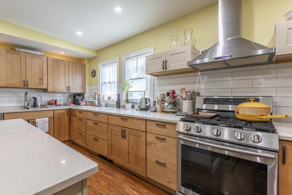 66 Hall Ave, Somerville