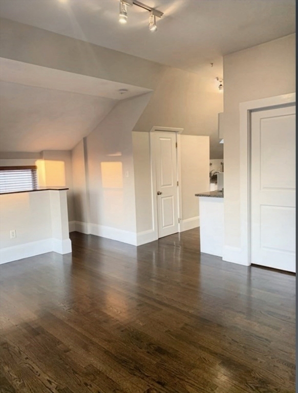 13 Bartlett St, Somerville