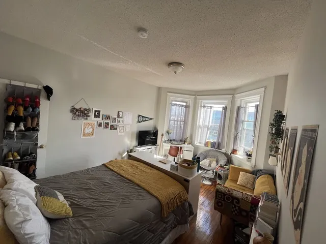1189 Commonwealth Ave, Allston