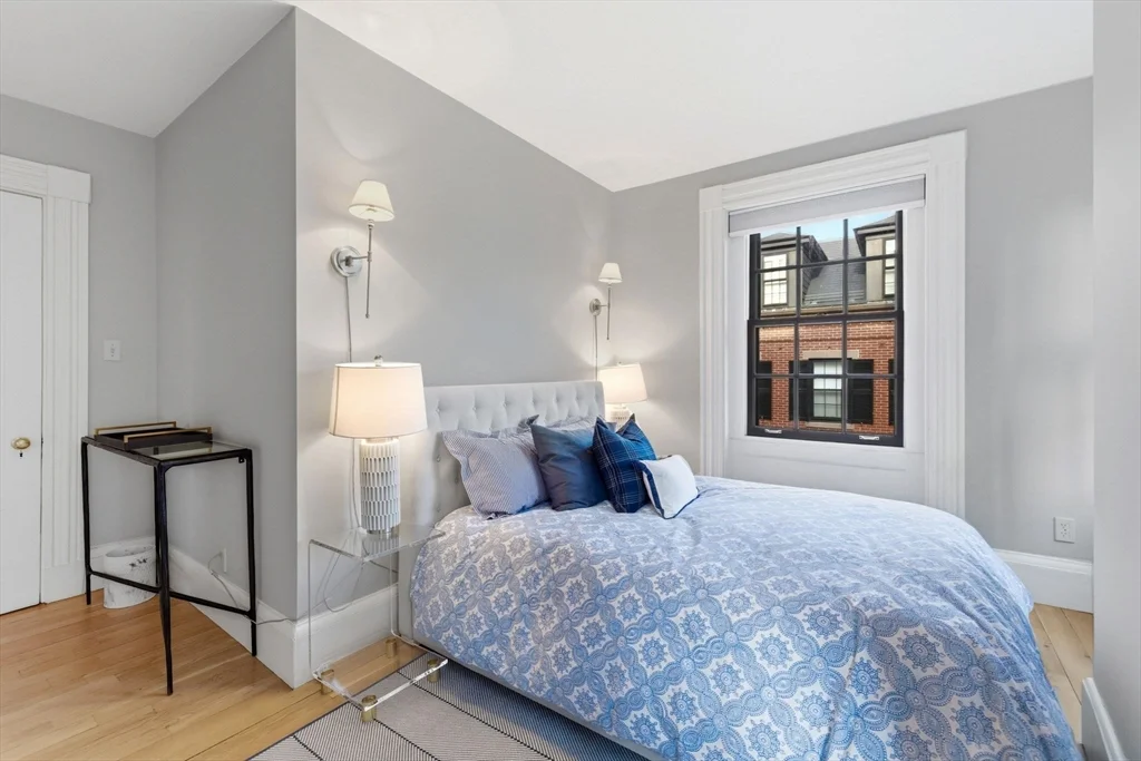 50 River St, Beacon Hill