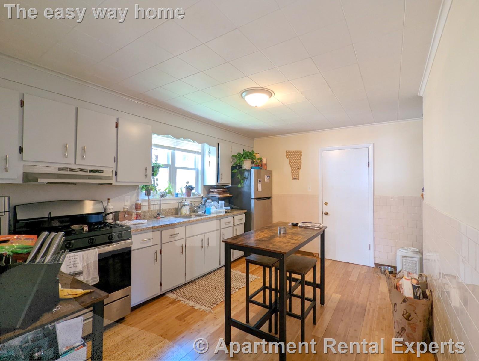 7-9 Belknap St, Teele Square