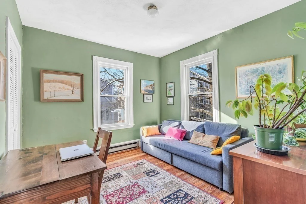 4 Bucknam St, Mission Hill