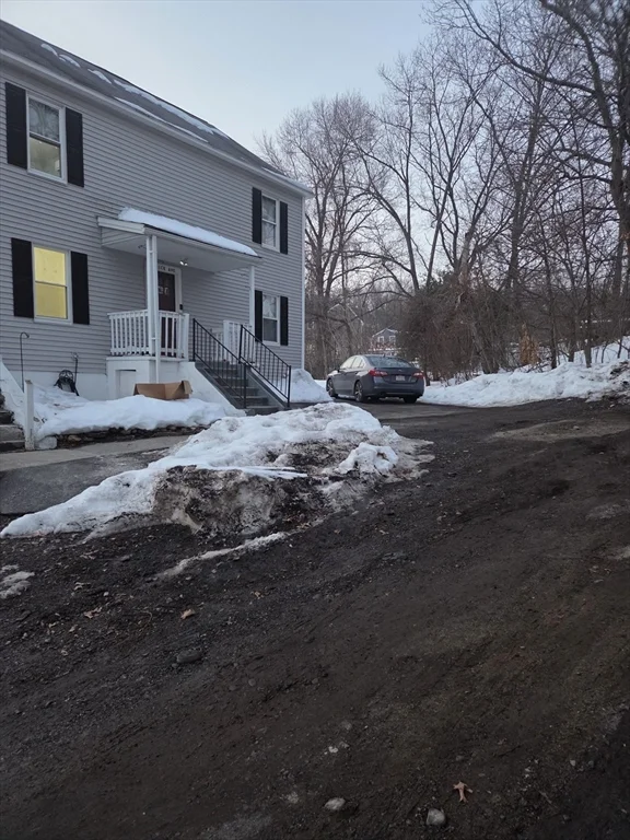 11 Rice Ave, Shrewsbury