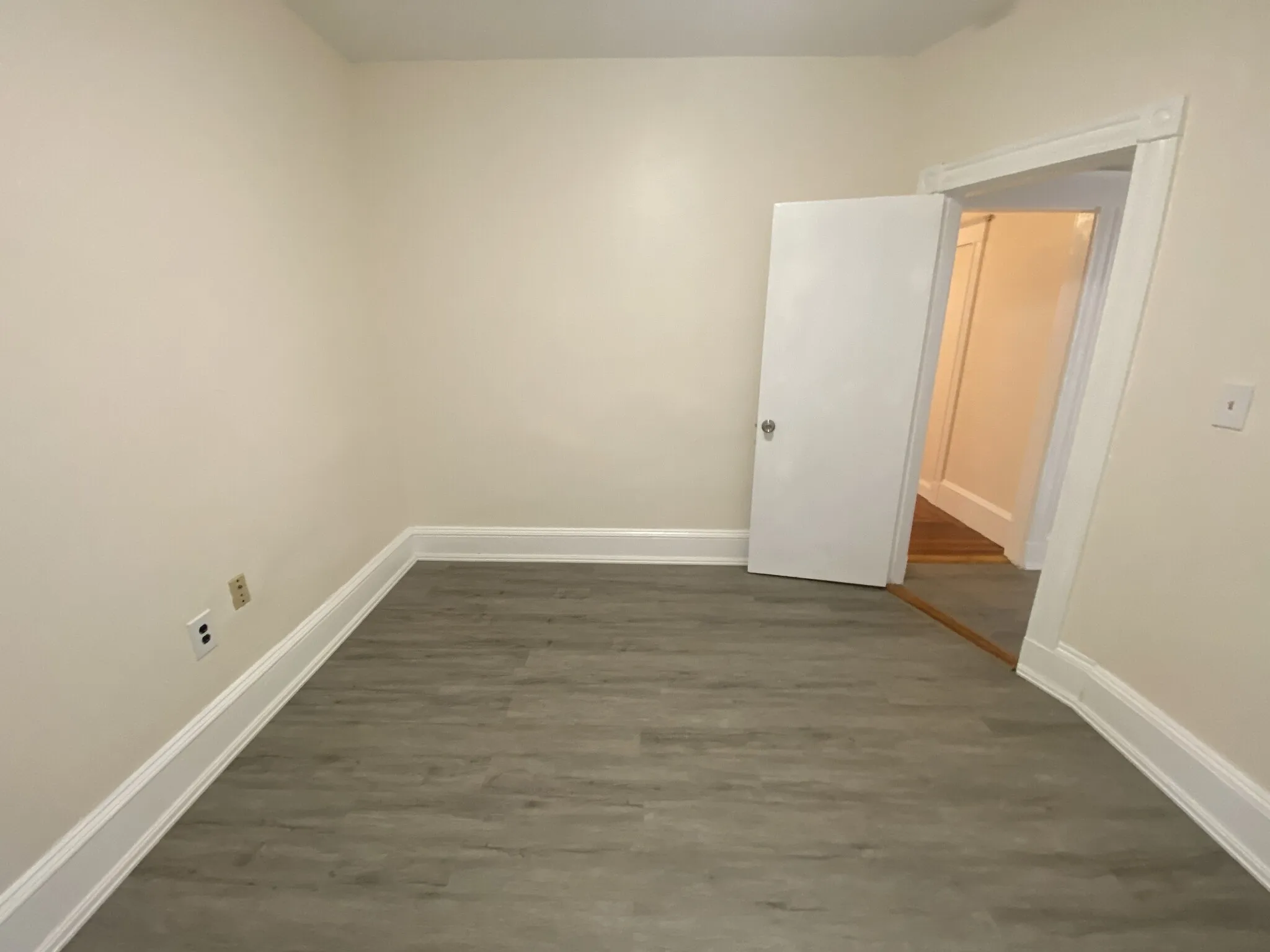 33 Everett Ave, East Somerville