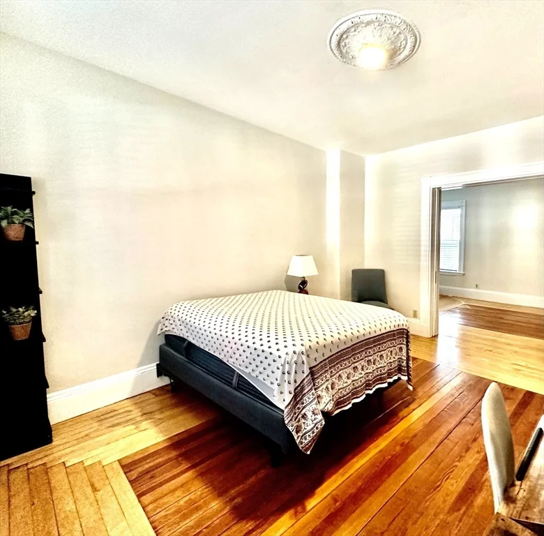 61 Monument Ave, Charlestown